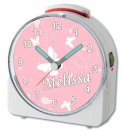 CreaDesign Kinder Funkwecker Weiß Personalisiert Mit Namen Schmetterling Altrosa 12-Stunden-Anzeigeformat, Geräuschlos/Ohne Ticken, Nachtlicht -Heim-Audio 28901874 04